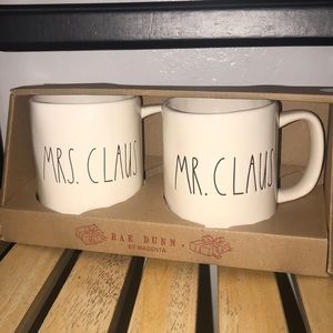 Rae Dunn mr mrs claus mug set